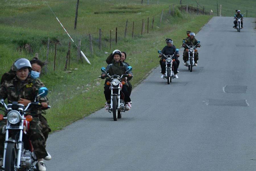 【顯影中國】生態(tài)管護(hù)&ldquo;娘子軍&rdquo; 這群小姐姐真颯！